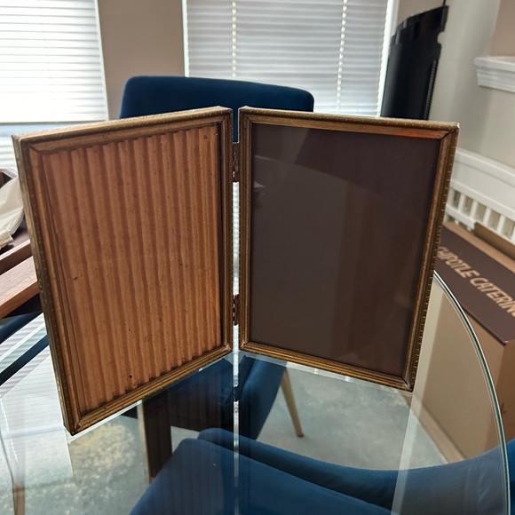 Vintage Double Photo Frame - Picture 7 of 8